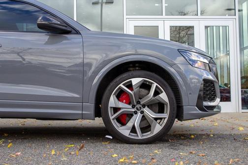 2023 Audi RS Q8 4.0T