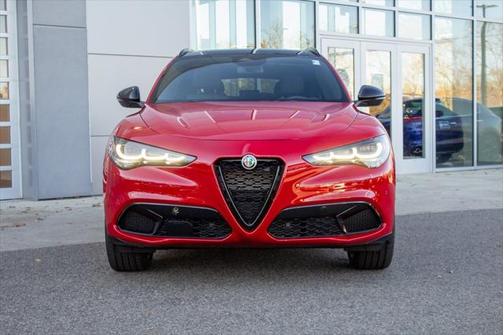 2025 Alfa Romeo Stelvio Sprint AWD