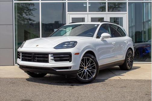 2025 Porsche Cayenne Base