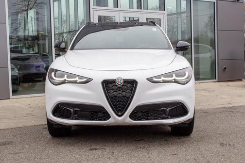 2025 Alfa Romeo Stelvio Sprint AWD