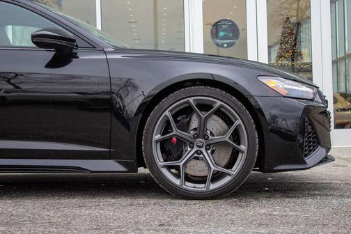 Black 2026 Audi RS 6 Avant 4.0T