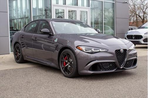 2024 Alfa Romeo Giulia Quadrifoglio