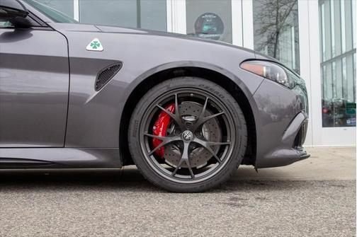 2024 Alfa Romeo Giulia Quadrifoglio