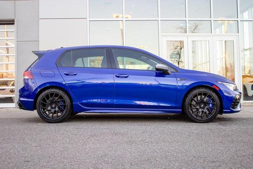2024 Volkswagen Golf R 2.0T Manual