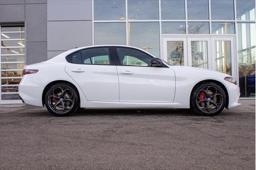 2025 Alfa Romeo Giulia Ti