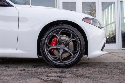 2025 Alfa Romeo Giulia Ti