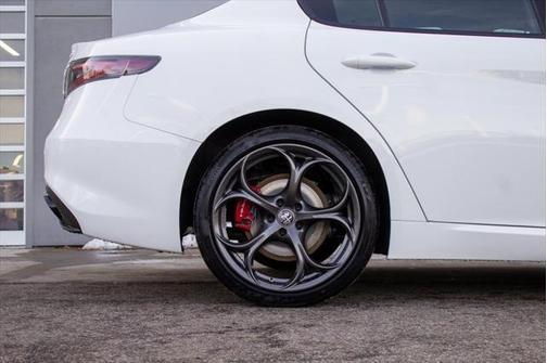 2025 Alfa Romeo Giulia Ti