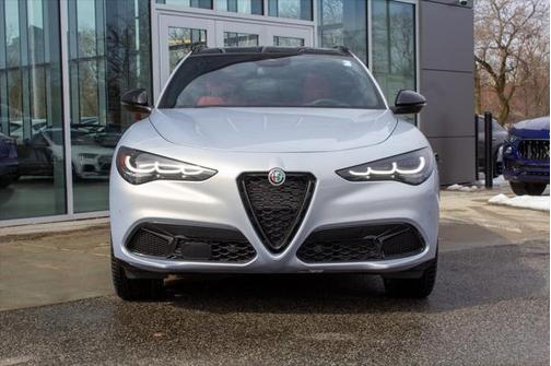2025 Alfa Romeo Stelvio Sprint AWD