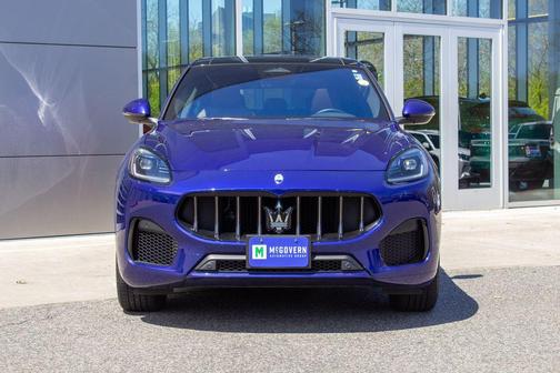 Blu Intenso Metallic 2024 Maserati Grecale GT