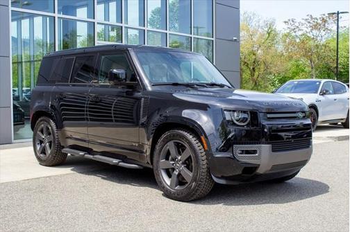 2025 Land Rover Defender 110 V8