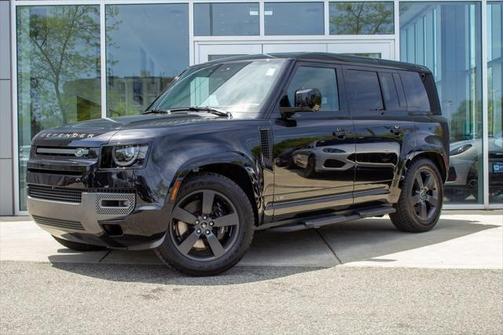2025 Land Rover Defender 110 V8
