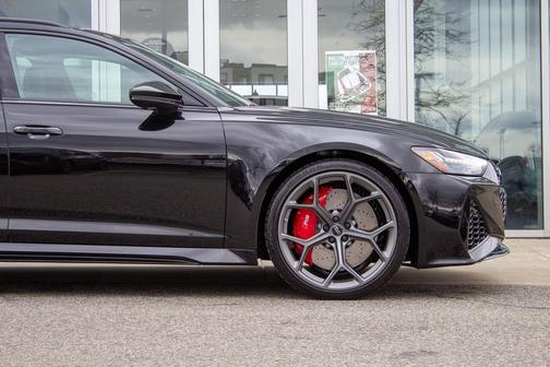 Black 2026 Audi RS 6 Avant 4.0T