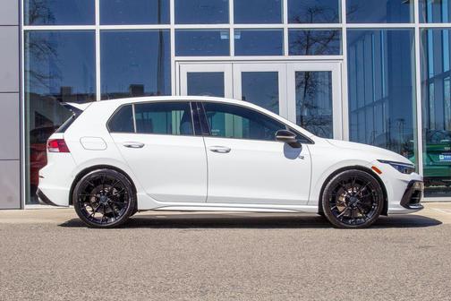 Lapiz Blue Metallic with Black Roof 2025 Volkswagen Golf R 2.0T DSG