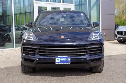 2023 Porsche Cayenne Platinum Edition