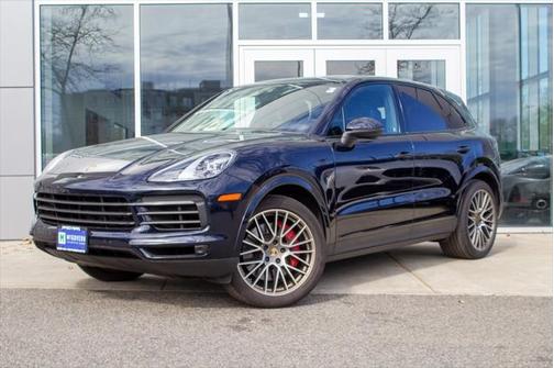 2023 Porsche Cayenne Platinum Edition