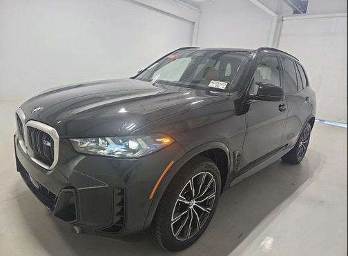 2025 BMW X5 M60i