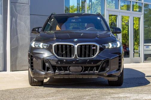 2025 BMW X5 M60i