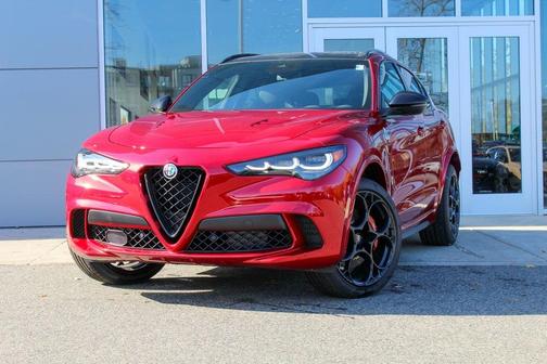 2024 Alfa Romeo Stelvio Quadrifoglio