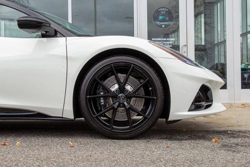 2025 Lotus Emira V6