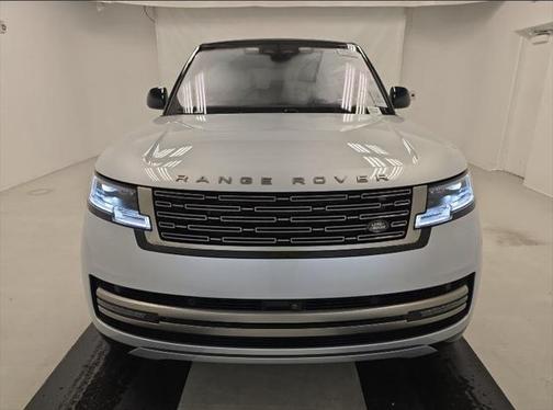 2023 Land Rover Range Rover P530 SE