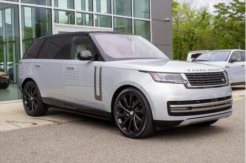 2023 Land Rover Range Rover P530 SE