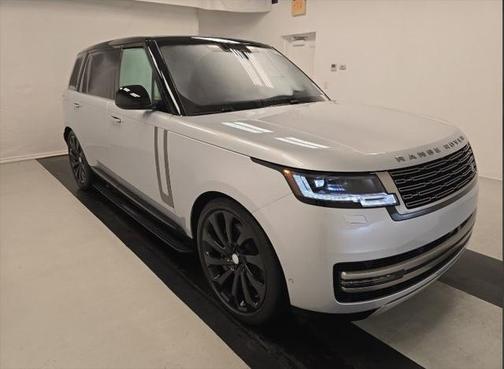2023 Land Rover Range Rover P530 SE