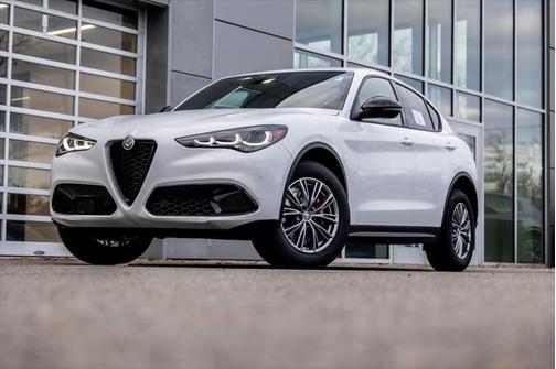 2024 Alfa Romeo Stelvio Sprint AWD