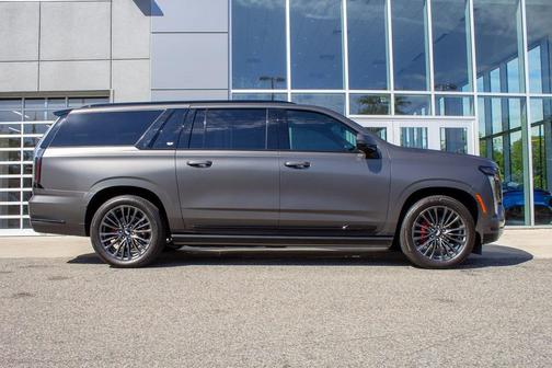 2025 Cadillac Escalade ESV Sport Platinum