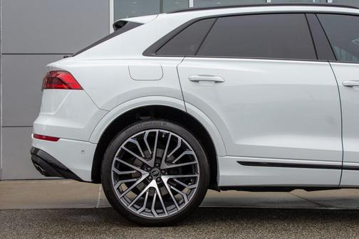 2025 Audi SQ8 4.0T Premium Plus