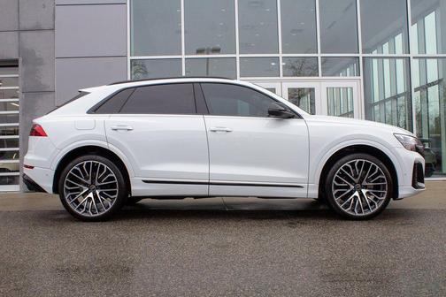 Glacier White Metallic 2025 Audi SQ8 4.0T Premium Plus