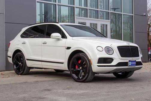 White 2019 Bentley Bentayga V8