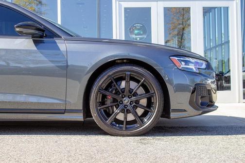2024 Audi S8 4.0T