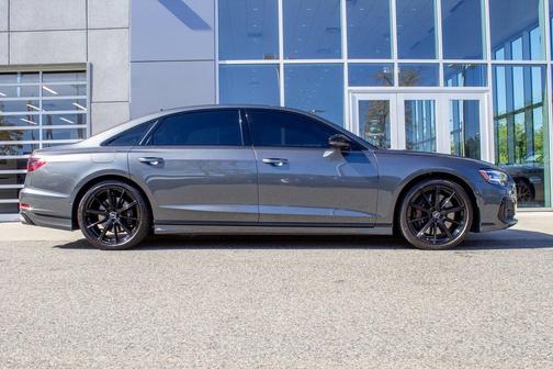 2024 Audi S8 4.0T
