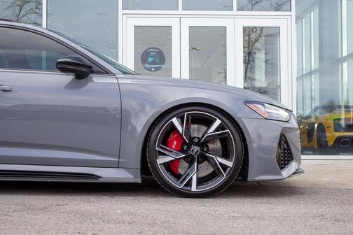 2022 Audi RS 6 Avant 4.0T