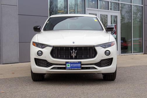 Bianco 2024 Maserati Levante GT Ultima
