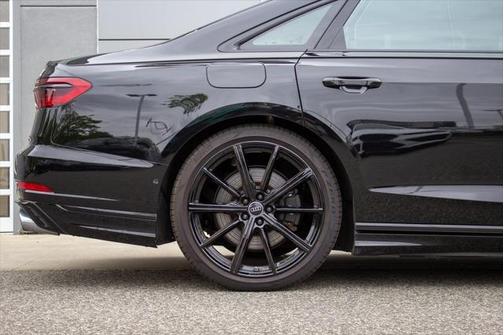2024 Audi S8 4.0T