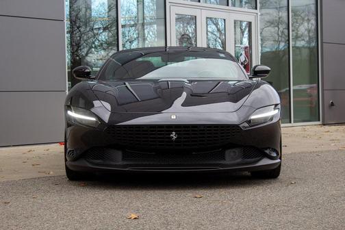 2024 Ferrari Roma Spider Base