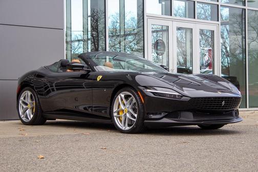2024 Ferrari Roma Spider Base