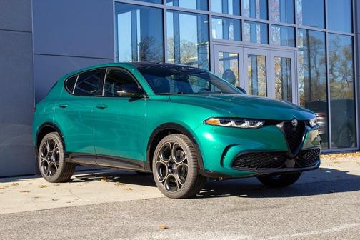 2025 Alfa Romeo Tonale Intensa AWD