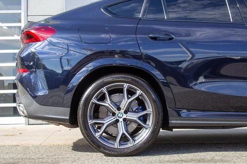 2026 BMW X6 M60i