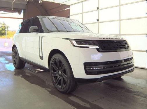2023 Land Rover Range Rover P530 SE