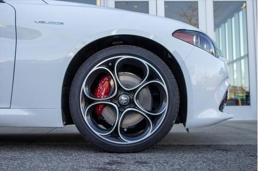 2025 Alfa Romeo Giulia AWD
