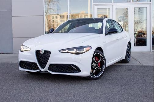 2025 Alfa Romeo Giulia AWD