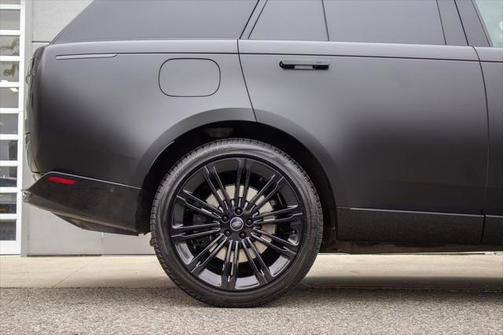 2024 Land Rover Range Rover P530 SE