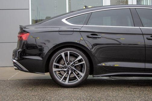 2022 Audi S5 Premium Plus TFSI quattro Tiptronic