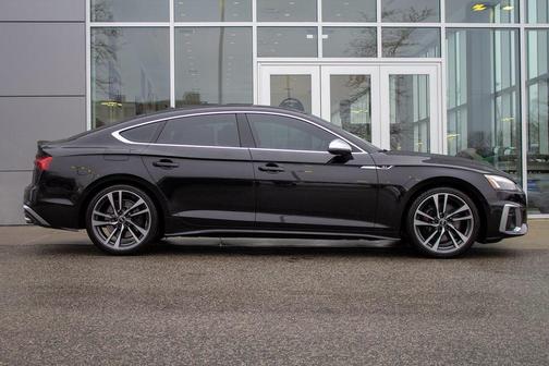 2022 Audi S5 Premium Plus TFSI quattro Tiptronic