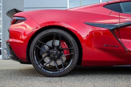 Red Mist Metallic Tintcoat 2025 Chevrolet Corvette Z06
