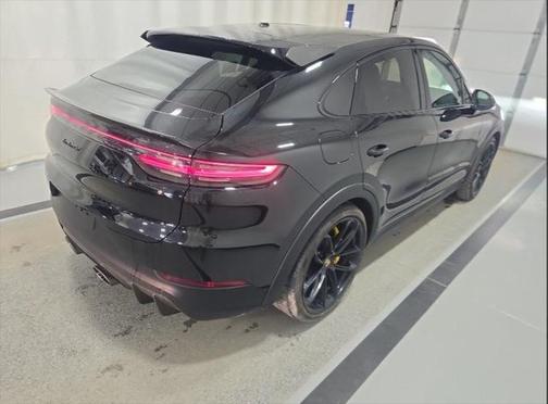 2023 Porsche Cayenne Turbo GT