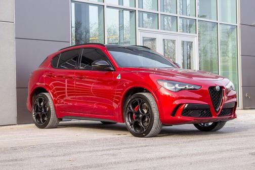 2024 Alfa Romeo Stelvio Quadrifoglio