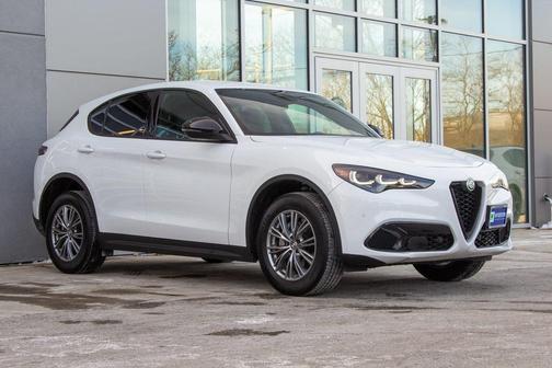 2024 Alfa Romeo Stelvio Sprint AWD